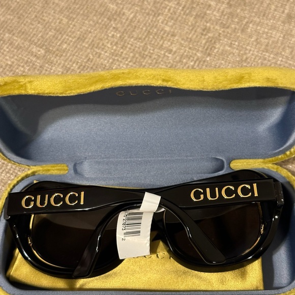 Men's Full-Rim Logo Gucci Sunglasses - Picture 14 of 16